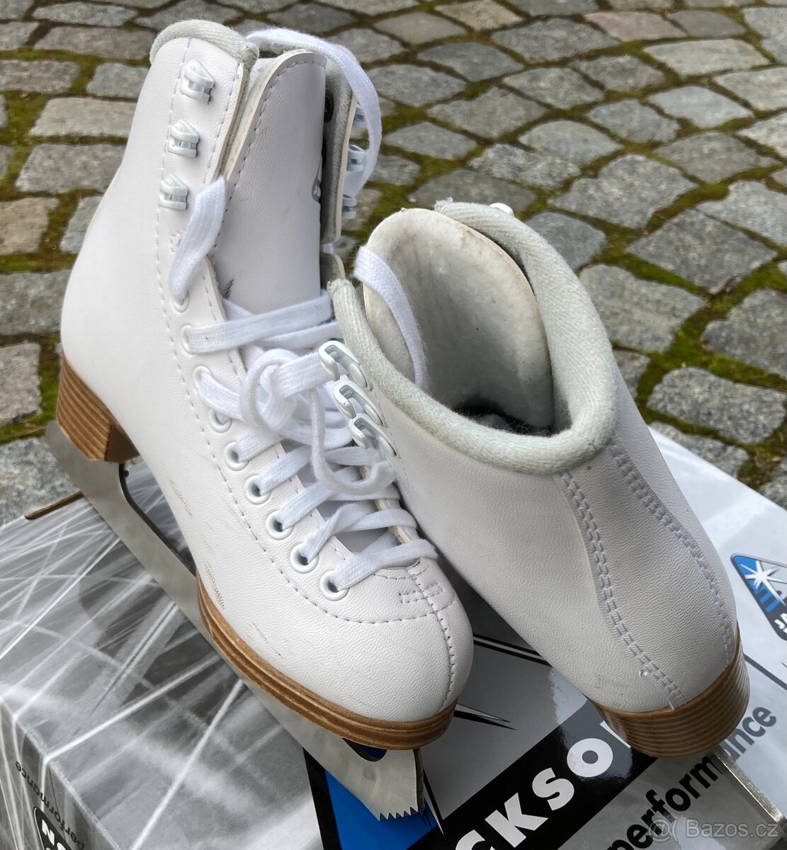 Dívčí brusle Jackson 200 vel. 32 - 2