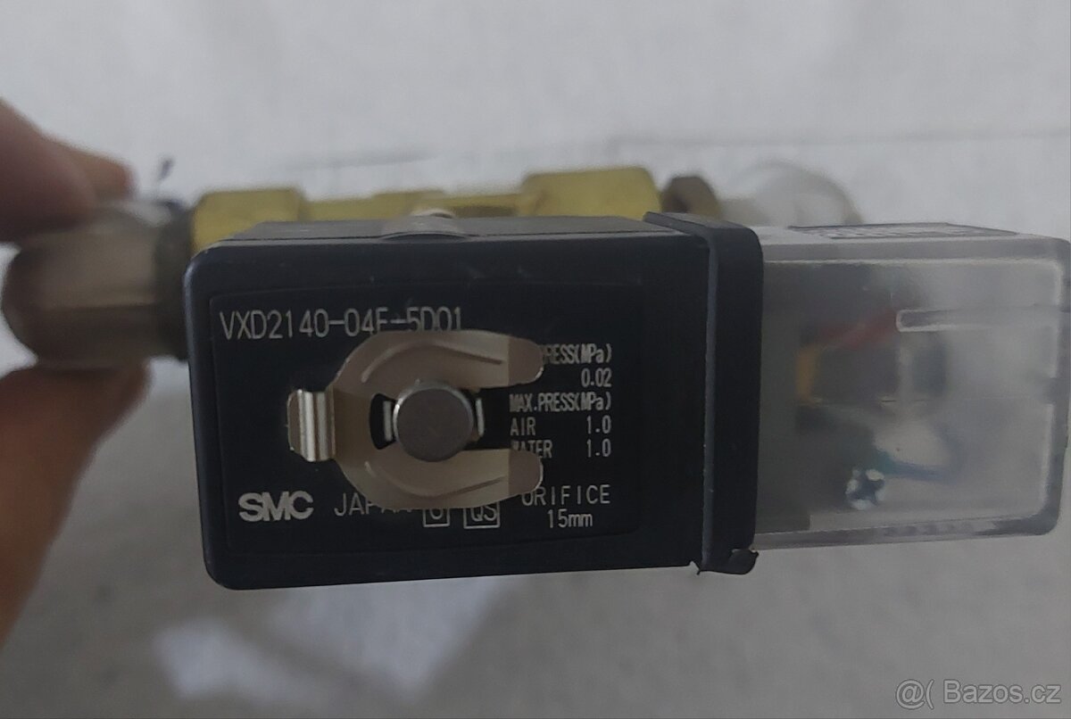 SMC VXD2140-04F-5D01 elektromagnetický ventil - 2
