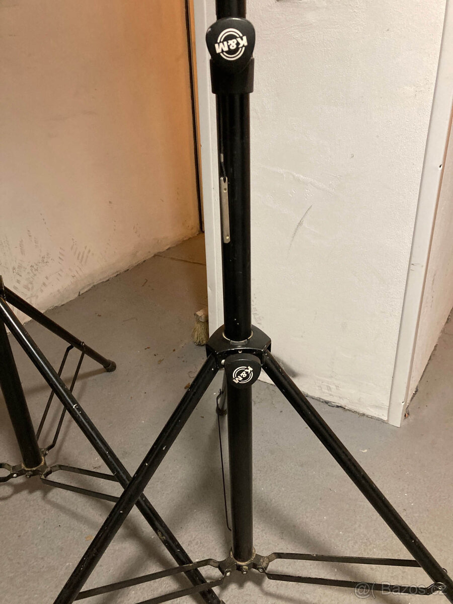 Konig & Meyer - dva ocelové stojany na reproboxy - 2