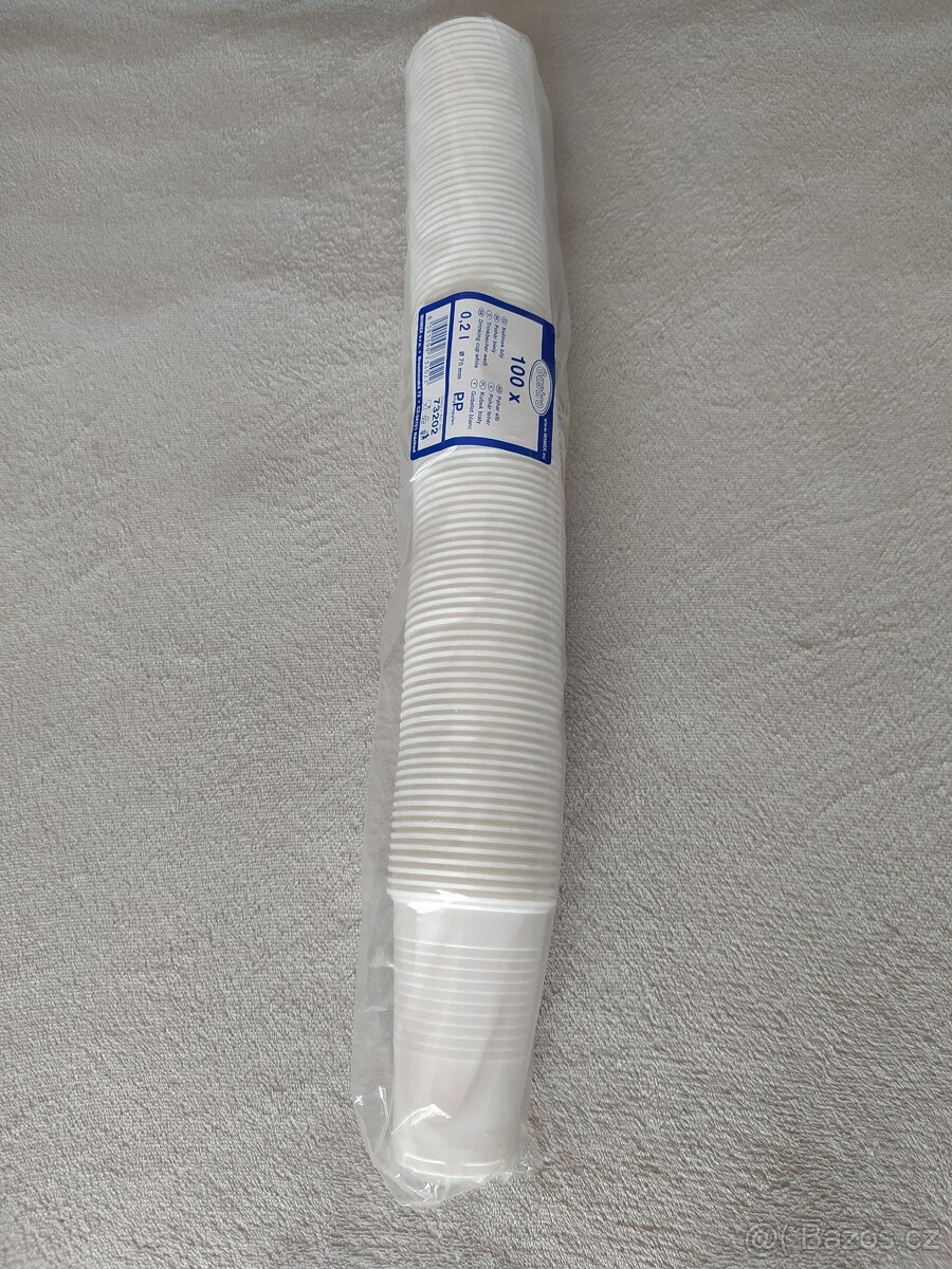 Plastové kelímky bílé 200ml - 2
