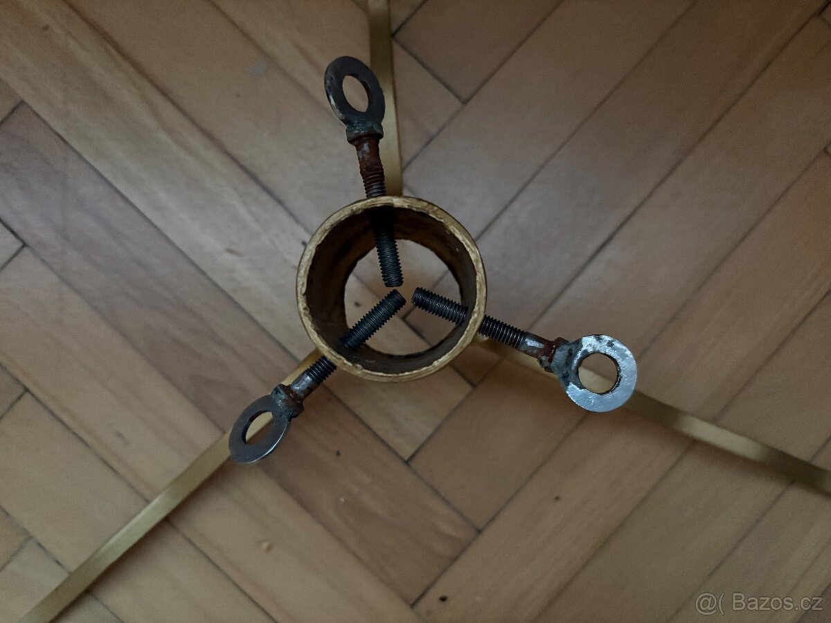 Železný stojan na vánoční stromeček - 2