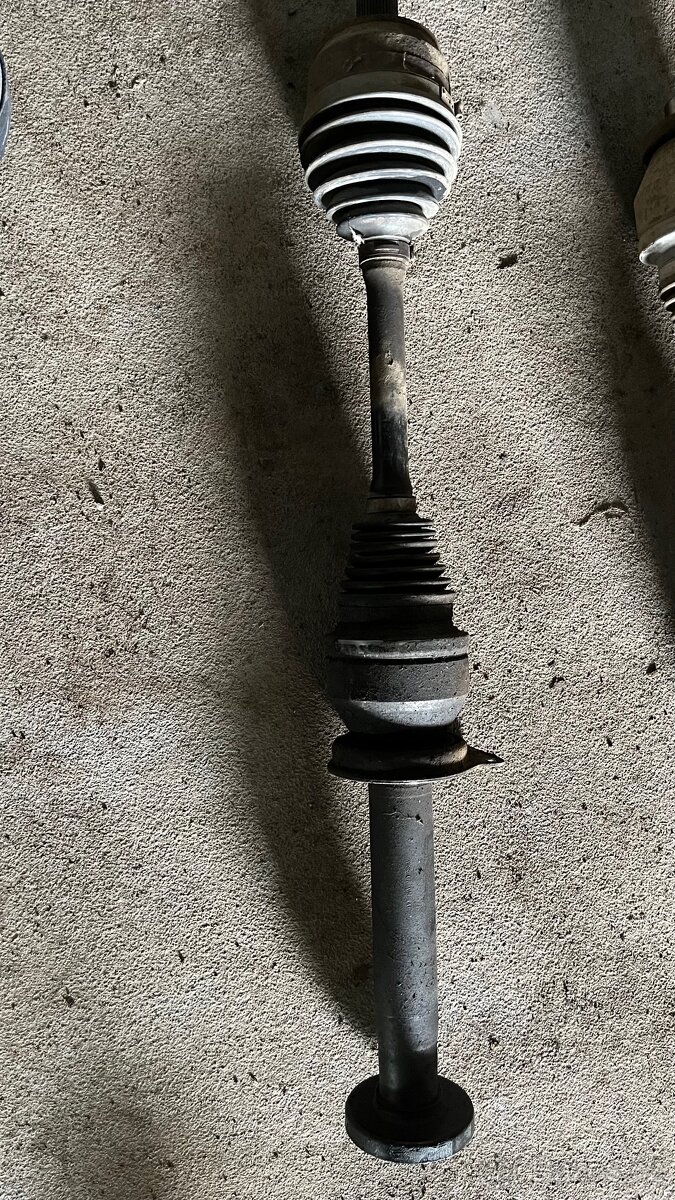 POLOOSA - VW Multivan, Trasporter , Caravelle T5 2,5 TDI - 2