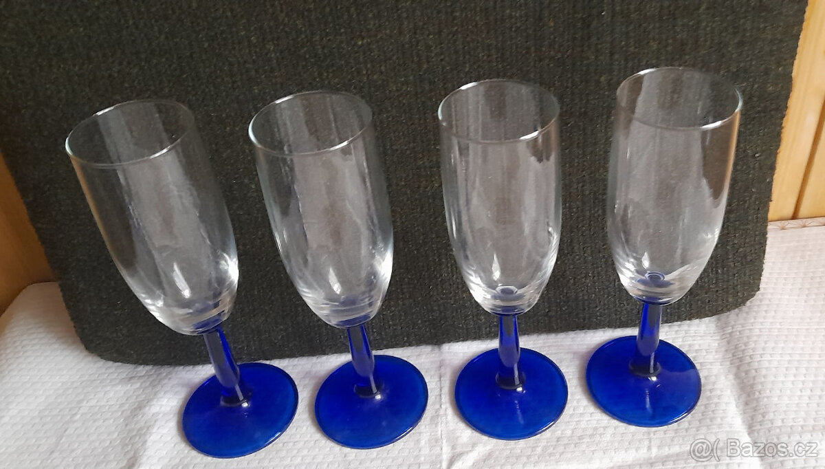 sklenice na víno - 2