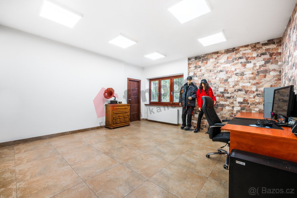 Prodej komerčního prostoru v Bruntále - 2