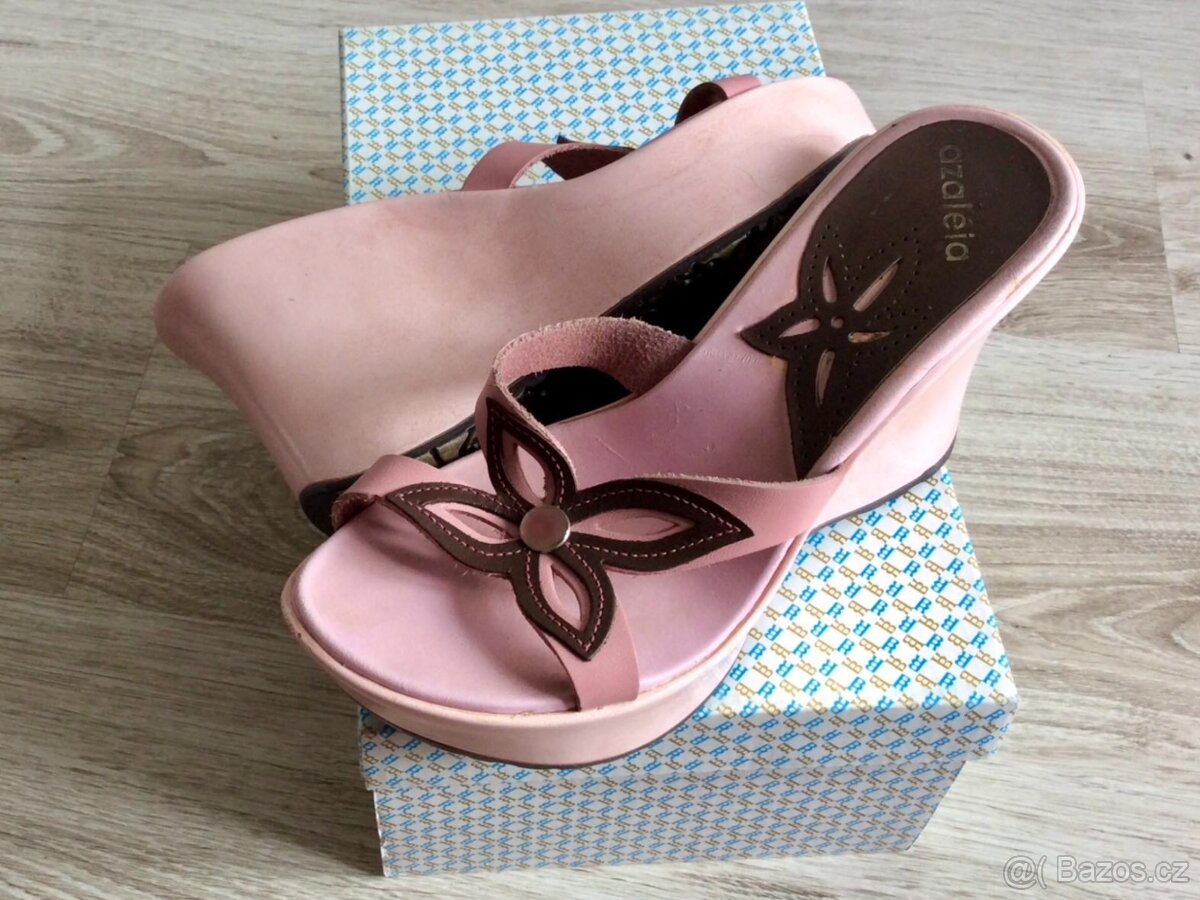 Dámské boty na klínku, vel. 38. - 2