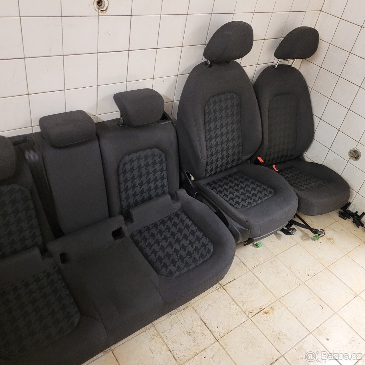 Sedačky a koberce Audi A3 8V - 2