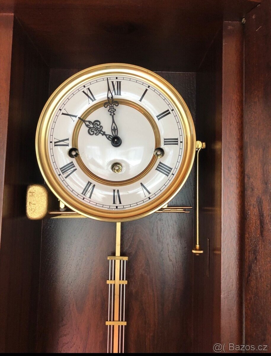 Hodiny nástěnné 3 melodie. - 2