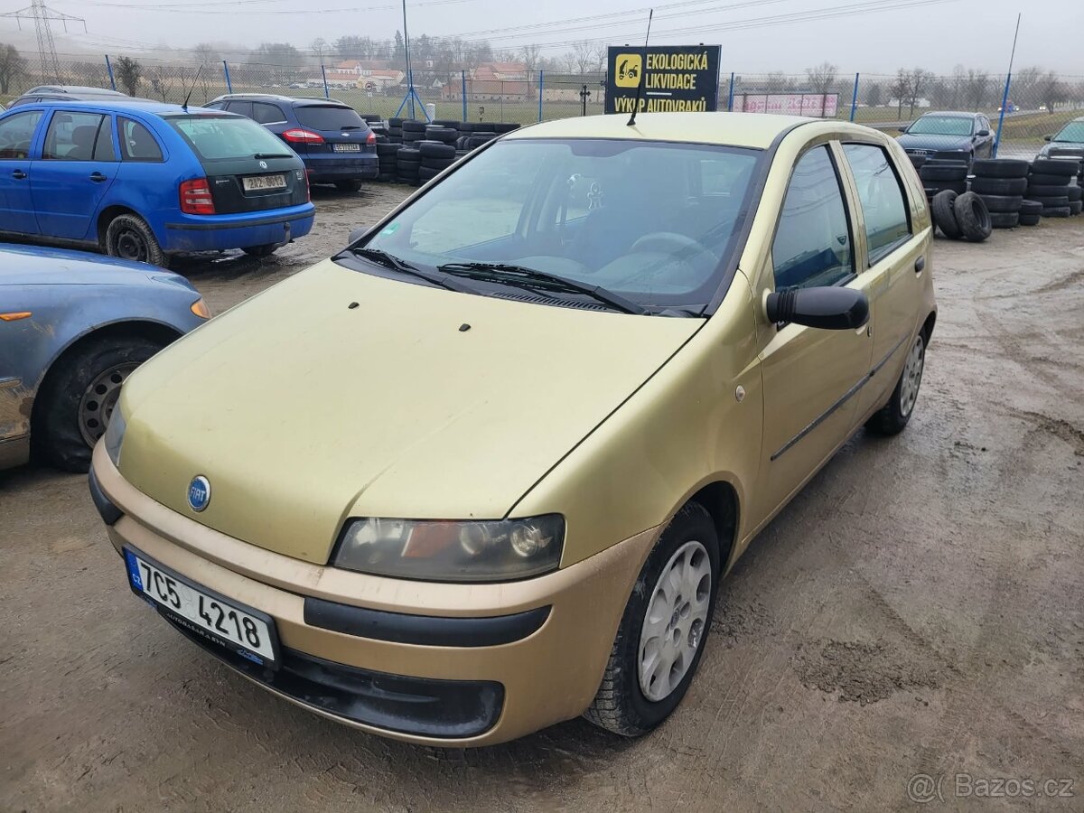 Náhradní díly - 2x Fiat Punto - 2