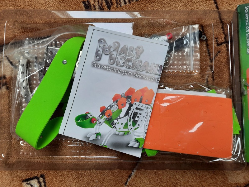 Malý mechanik Stegosaurus - 2