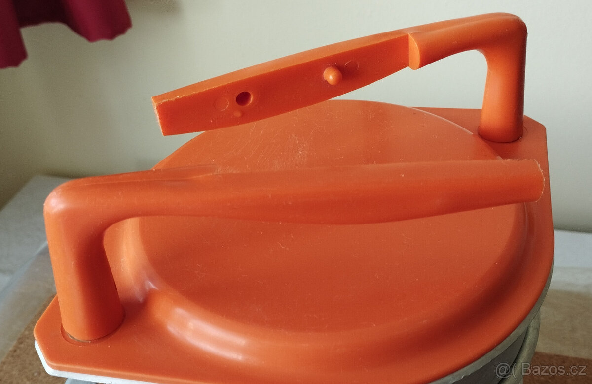 hliníkový jídlonosič, 4 nádoby - 2