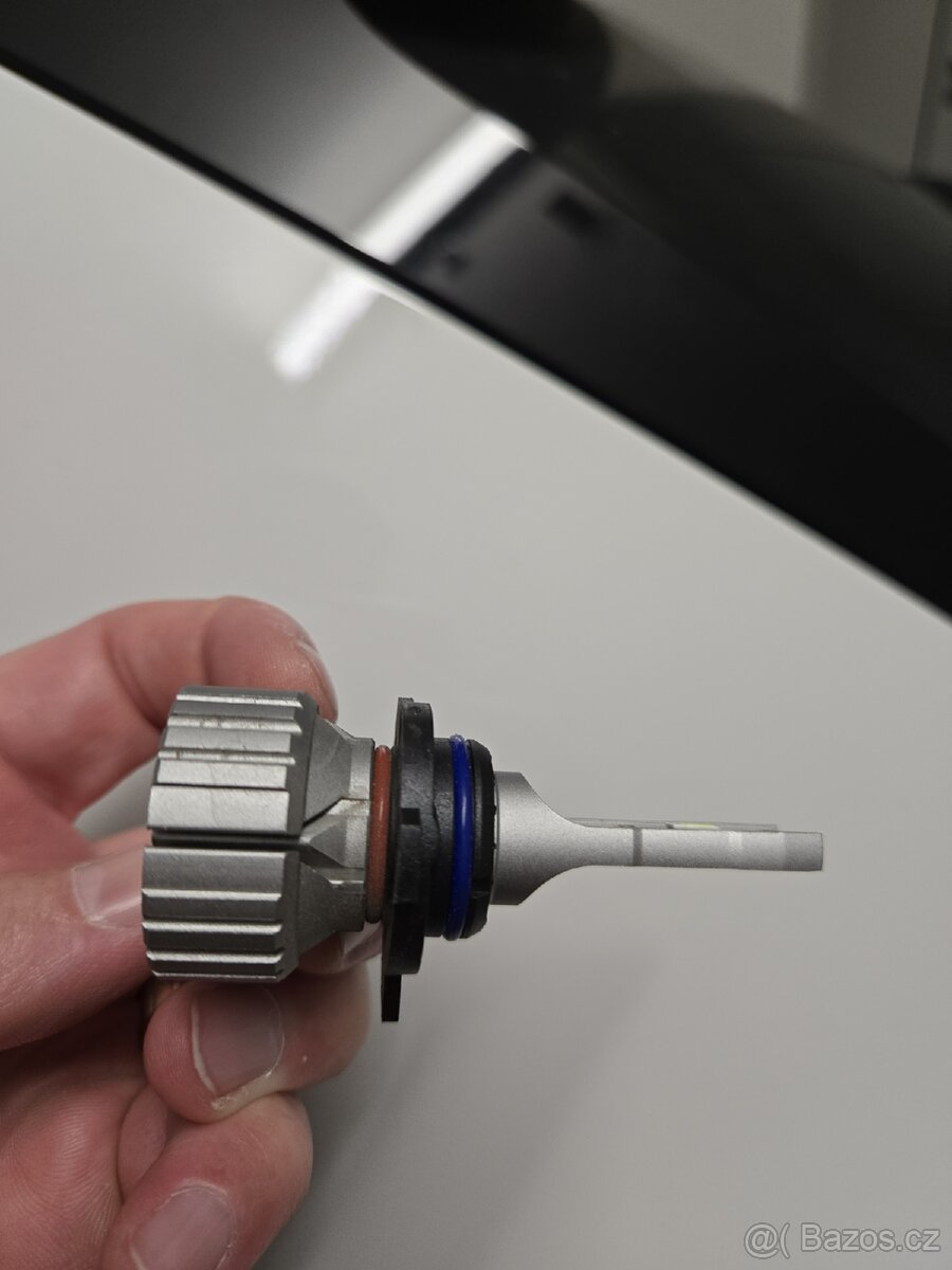 LED auto žárovky HIR2 - 2