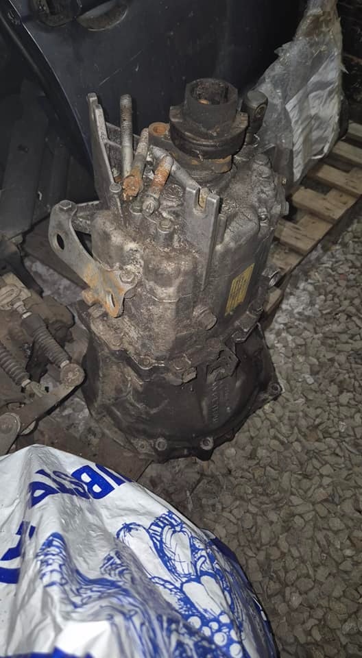 bmw e46 díly - převodovka - 2