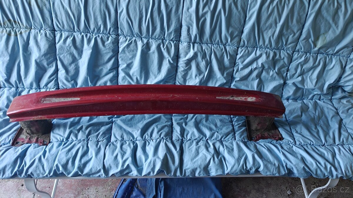 Zadní výztuha Rapid spaceback - 2