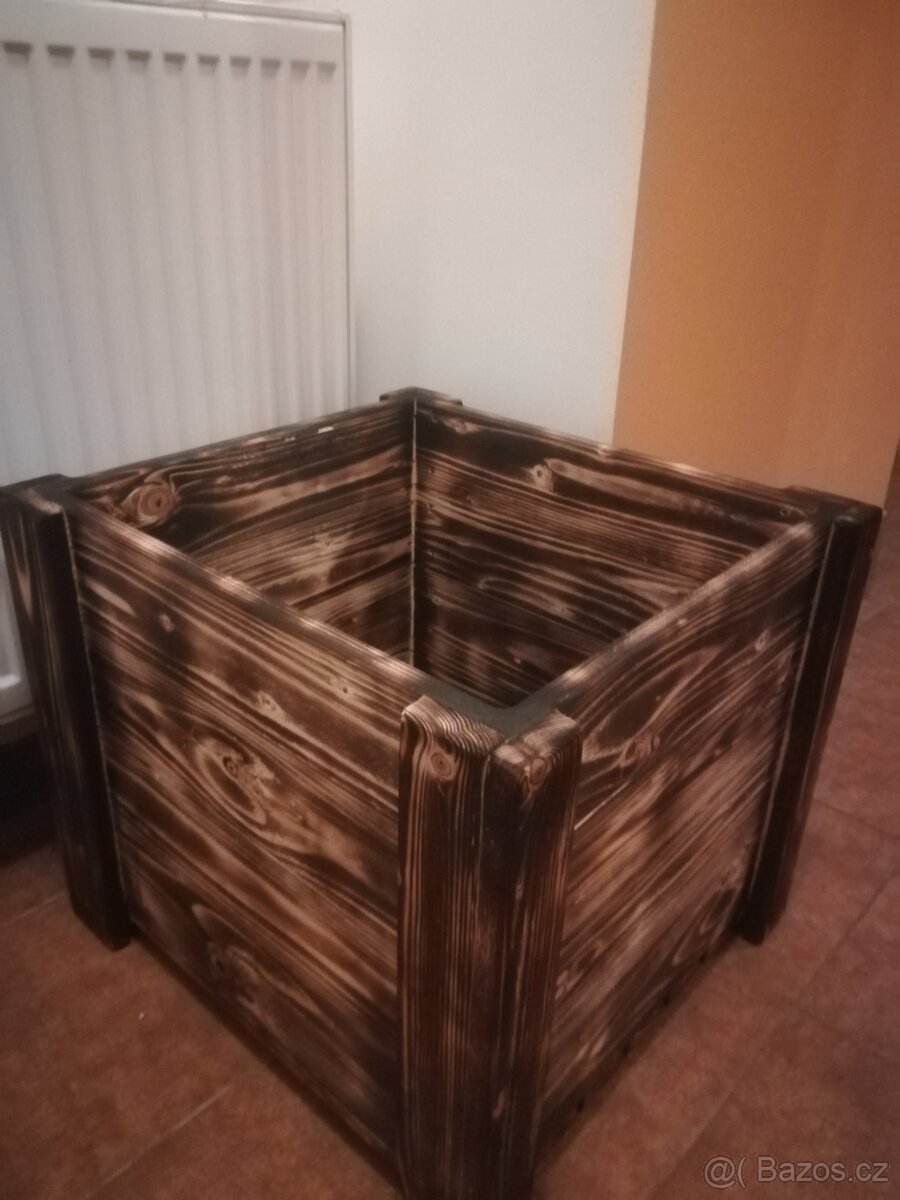 Dřevěné květináče nové - velké - opalene - 2