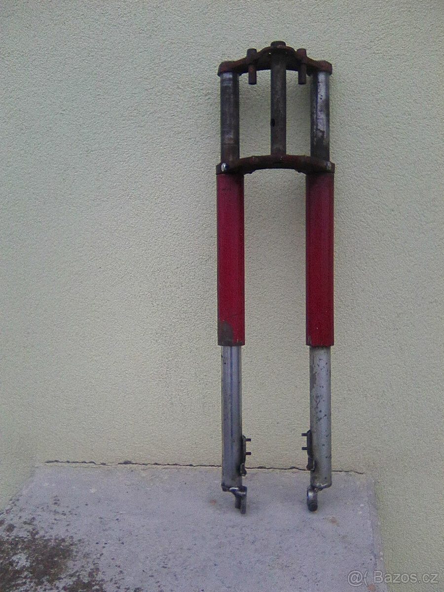 Jawa 250/350 Kývačka- p.vidle,podsedlové plechy,kryty řetězu - 2