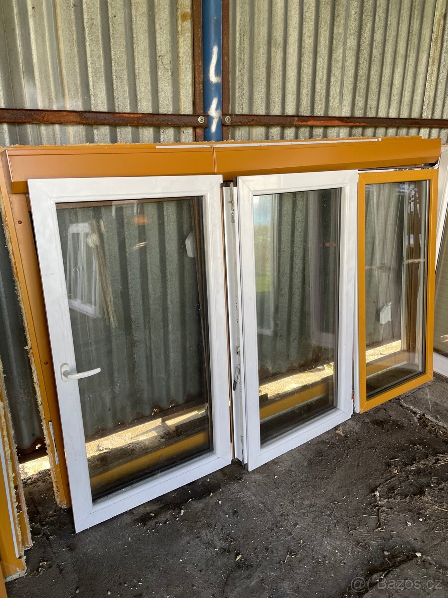 Plastová okna,francouzké okno,žaluzie - 2