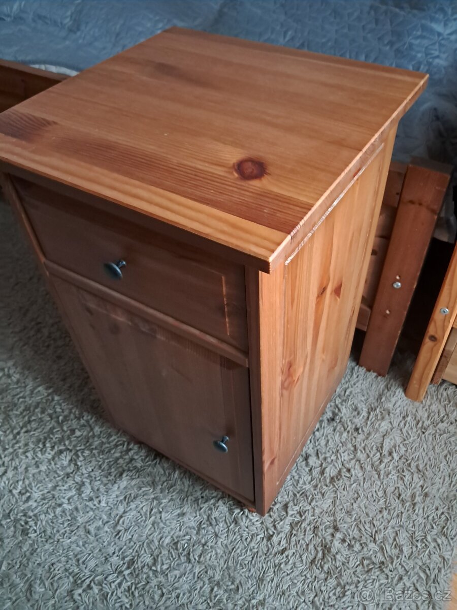 Ikea Hemnes noční stolek - 2