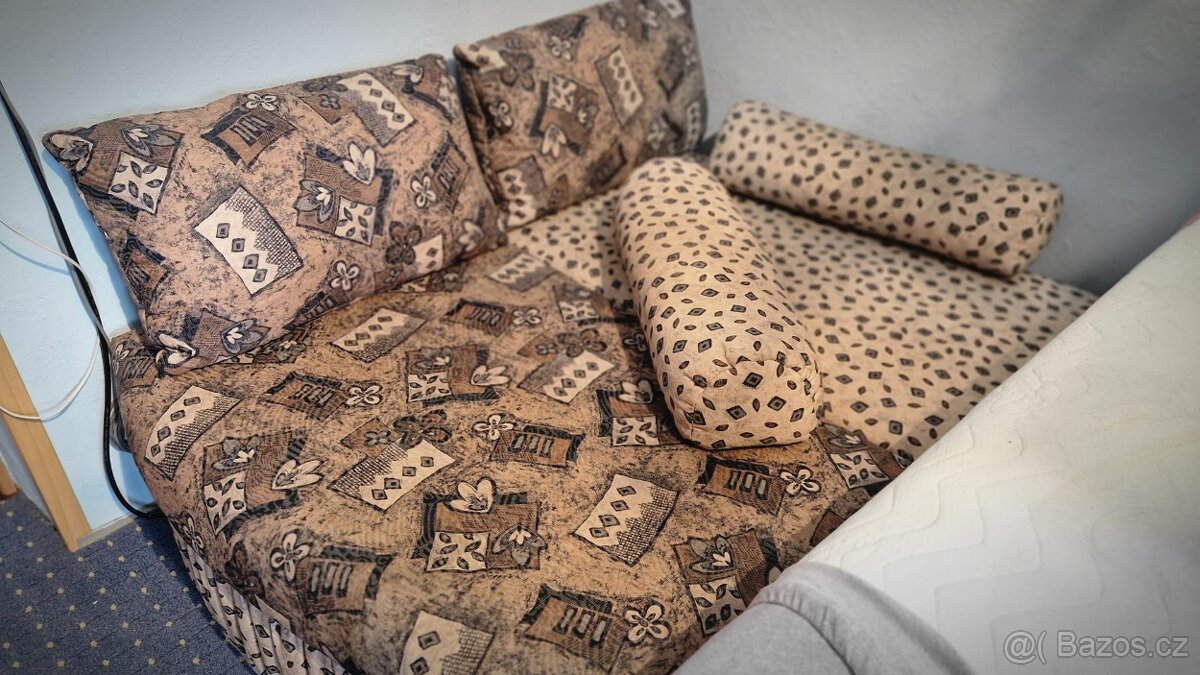 Prodám dětskou rozkládací postel (šířka 140 cm) - 2