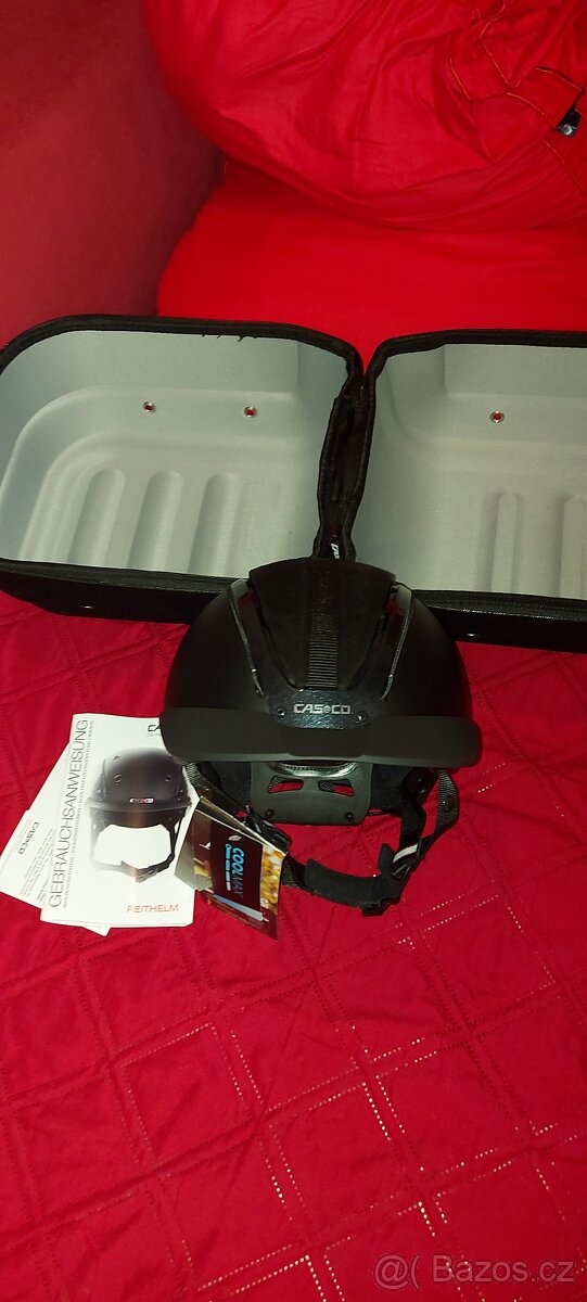 Jezdecká helma - 2