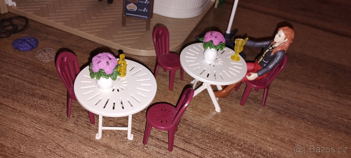 Schleich 42519 Kavárna pro jezdce - 2