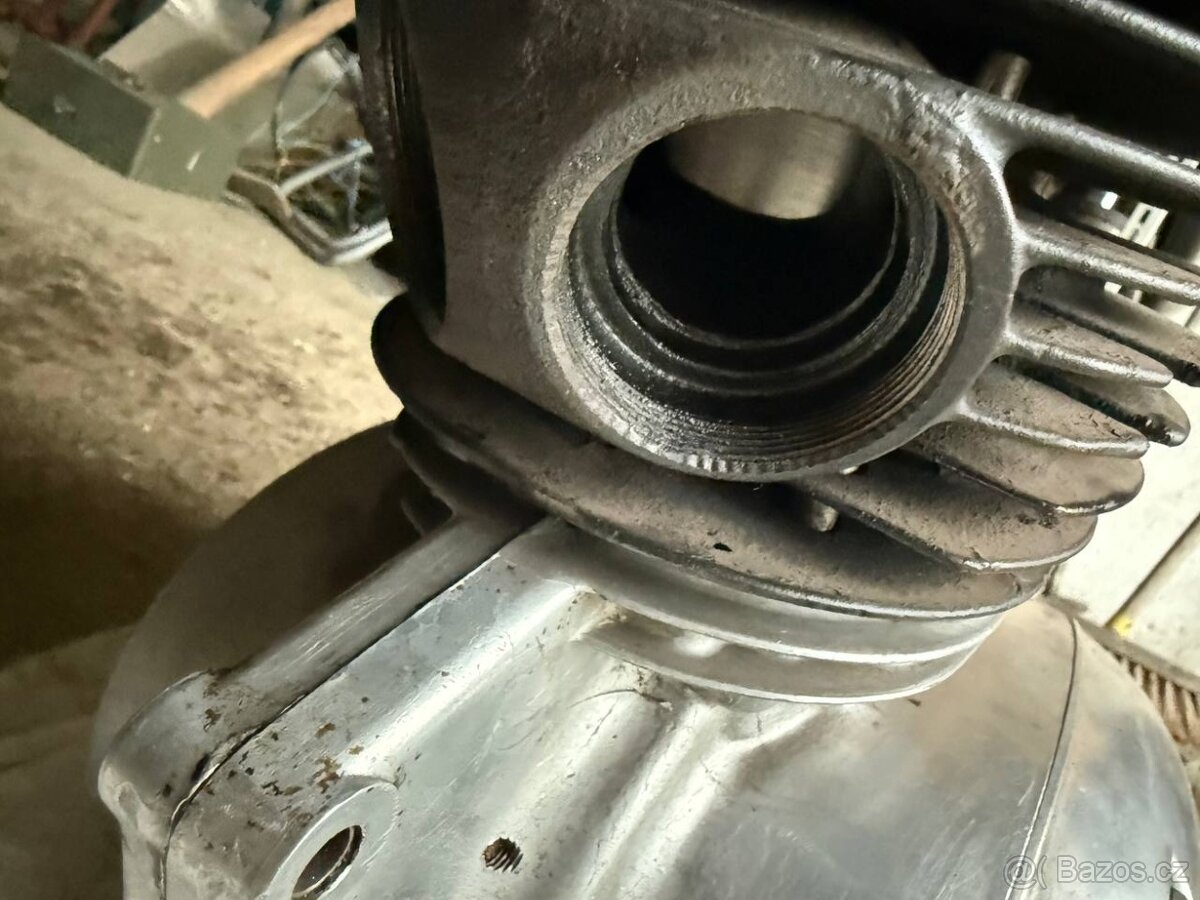 MOTOR JAWA 250/590 - 2