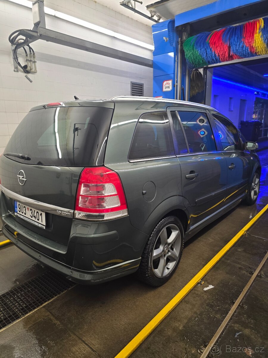 Opel Zafira B OPC LINE - 2