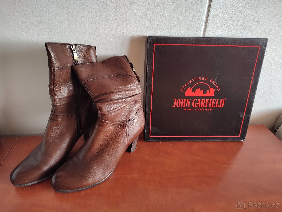 Hnědé kožené kozačky John Garfield vel. 40 - 2