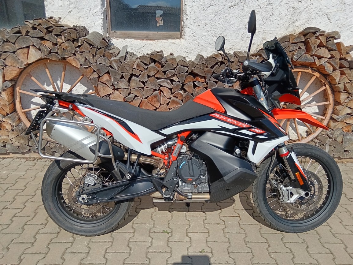 KTM 890 Adventure R - 2