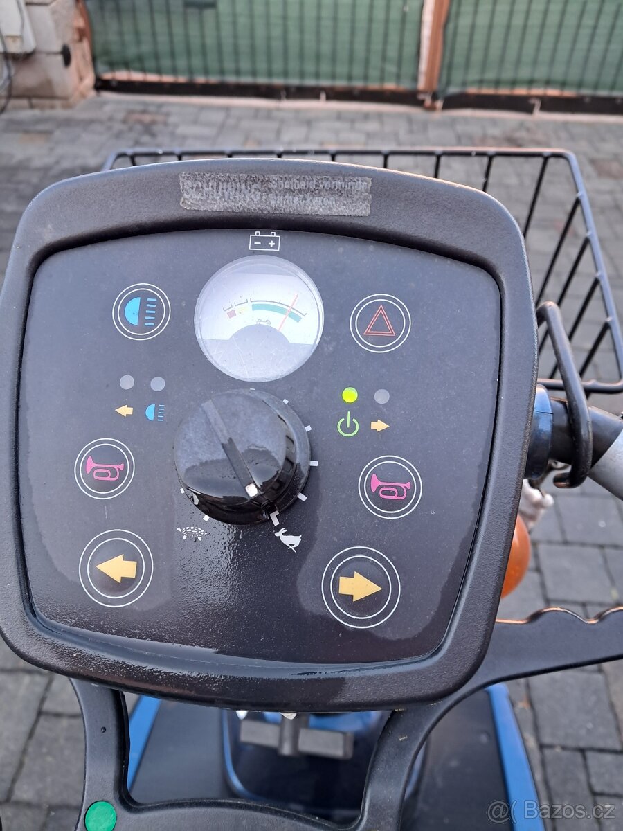 Elektrický invalidní vozík - 2