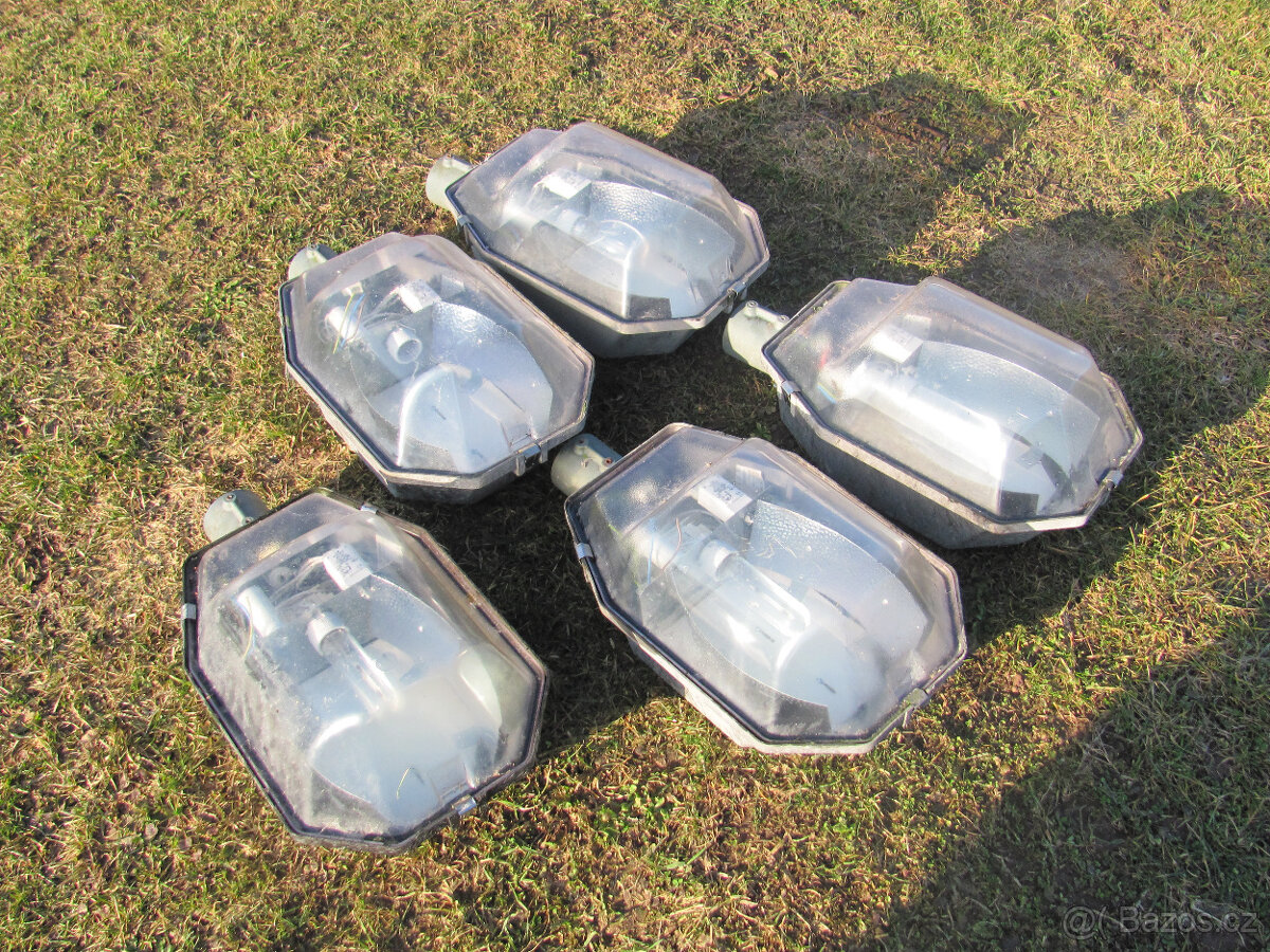 5x VENKOVNÍ SVĚTLO - VYRTYCH - DINGO - 2