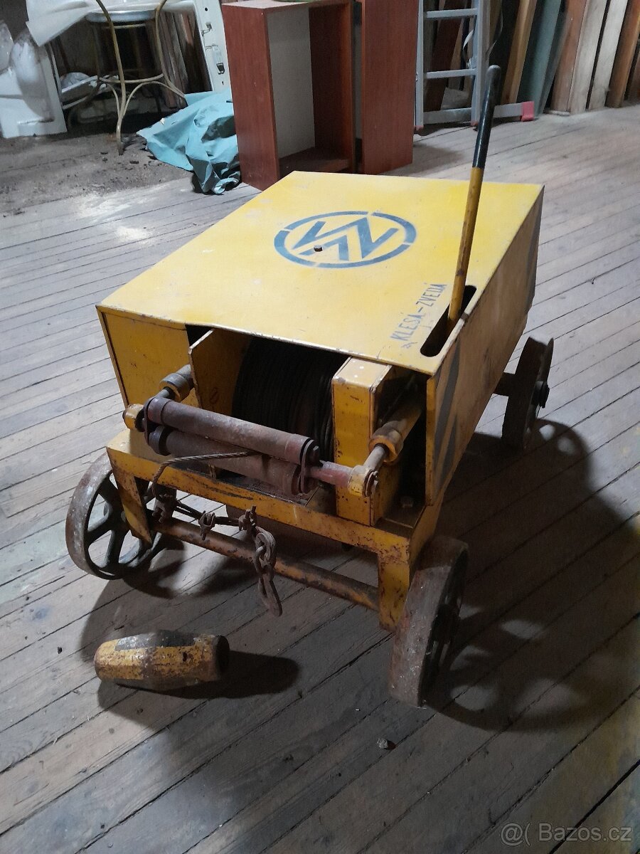 Stavební vrátek SVŠ 100 - 2