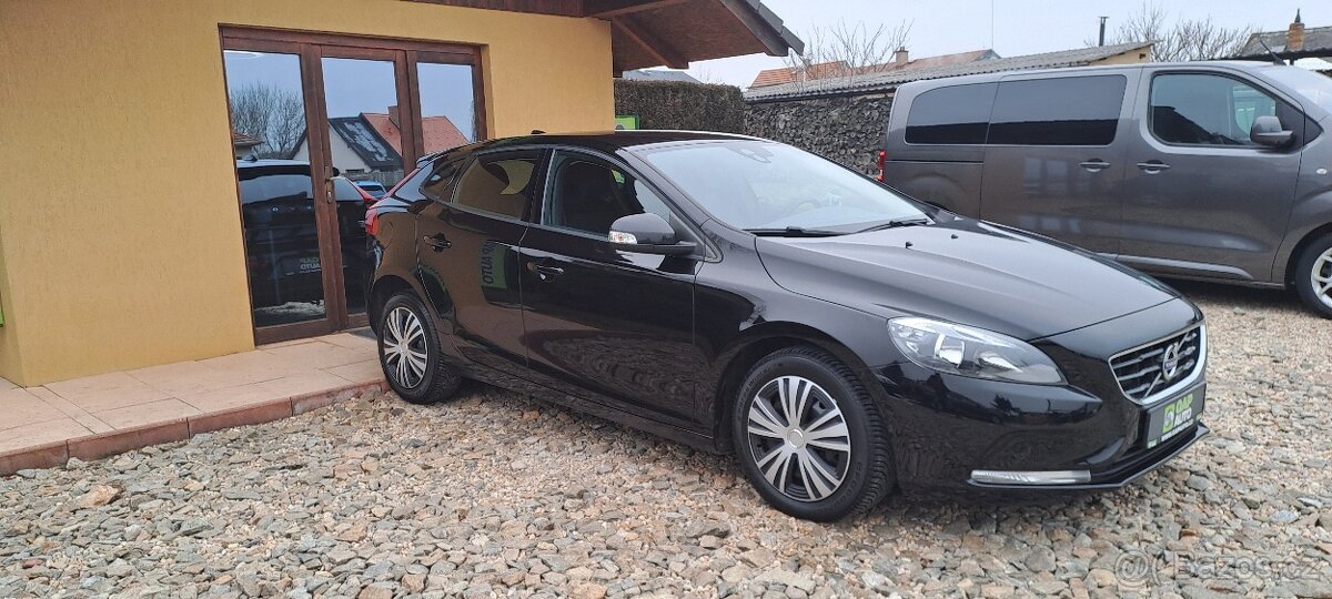Volvo V40 2.0 D2 88kW NAVI - 2