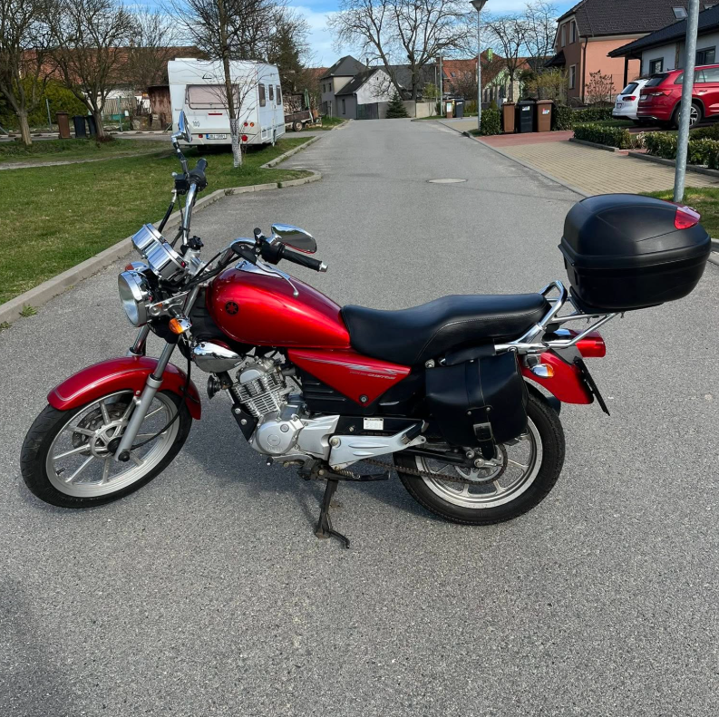 Yamaha YBR Custom, 124 ccm. - 2