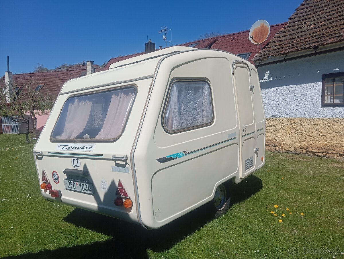 Karavan N 126.B predom prespol - 2