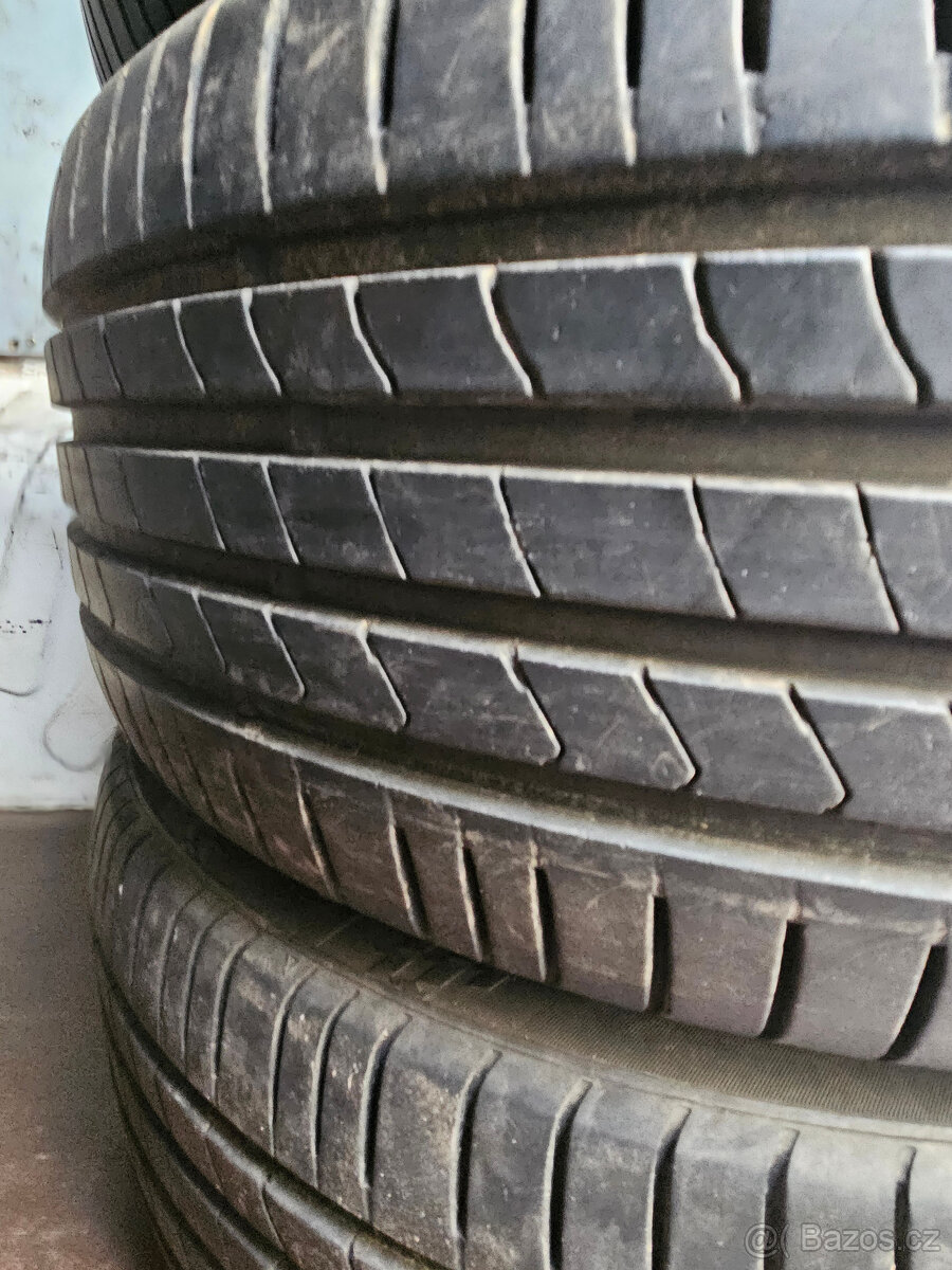 215/45R17 87V Kumho - 2