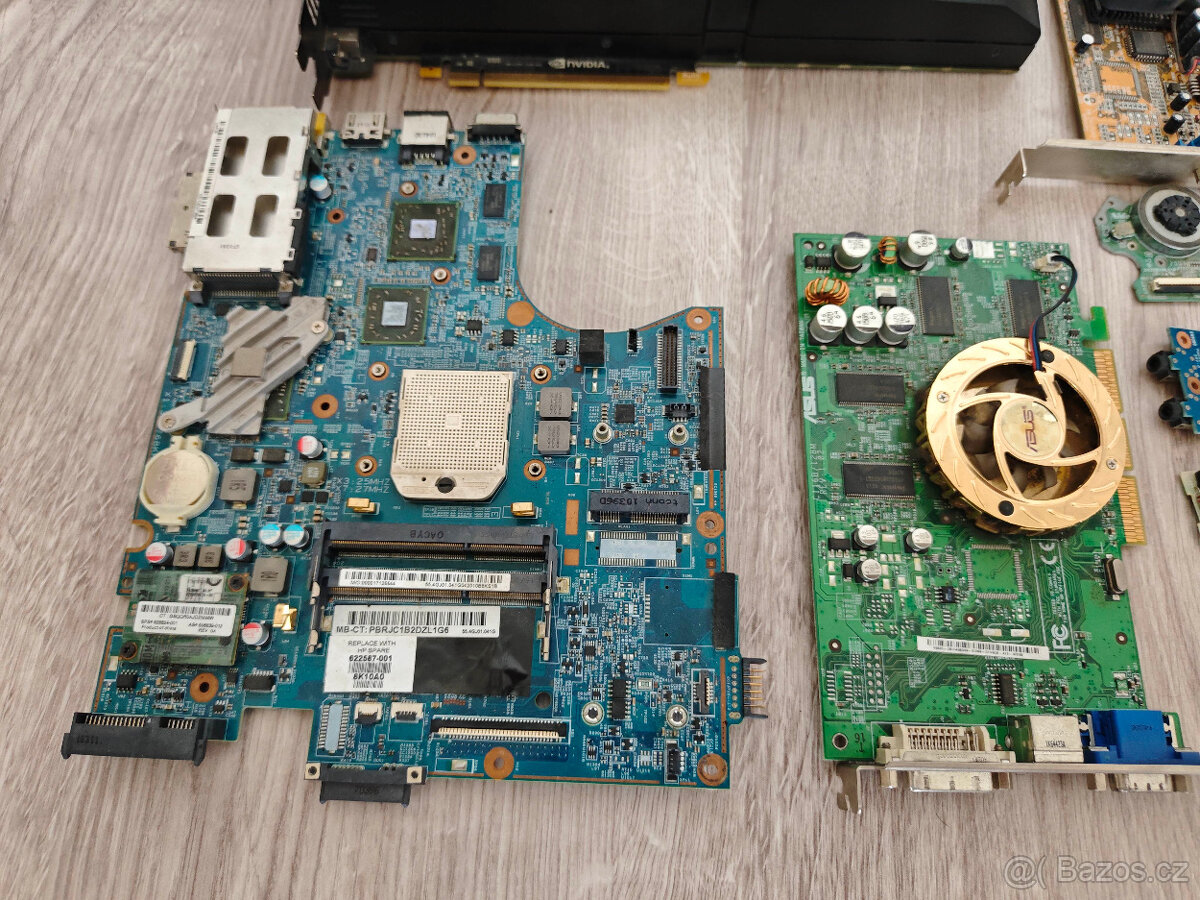 PC komponenty / RŮZNÉ / 18 ks - 2