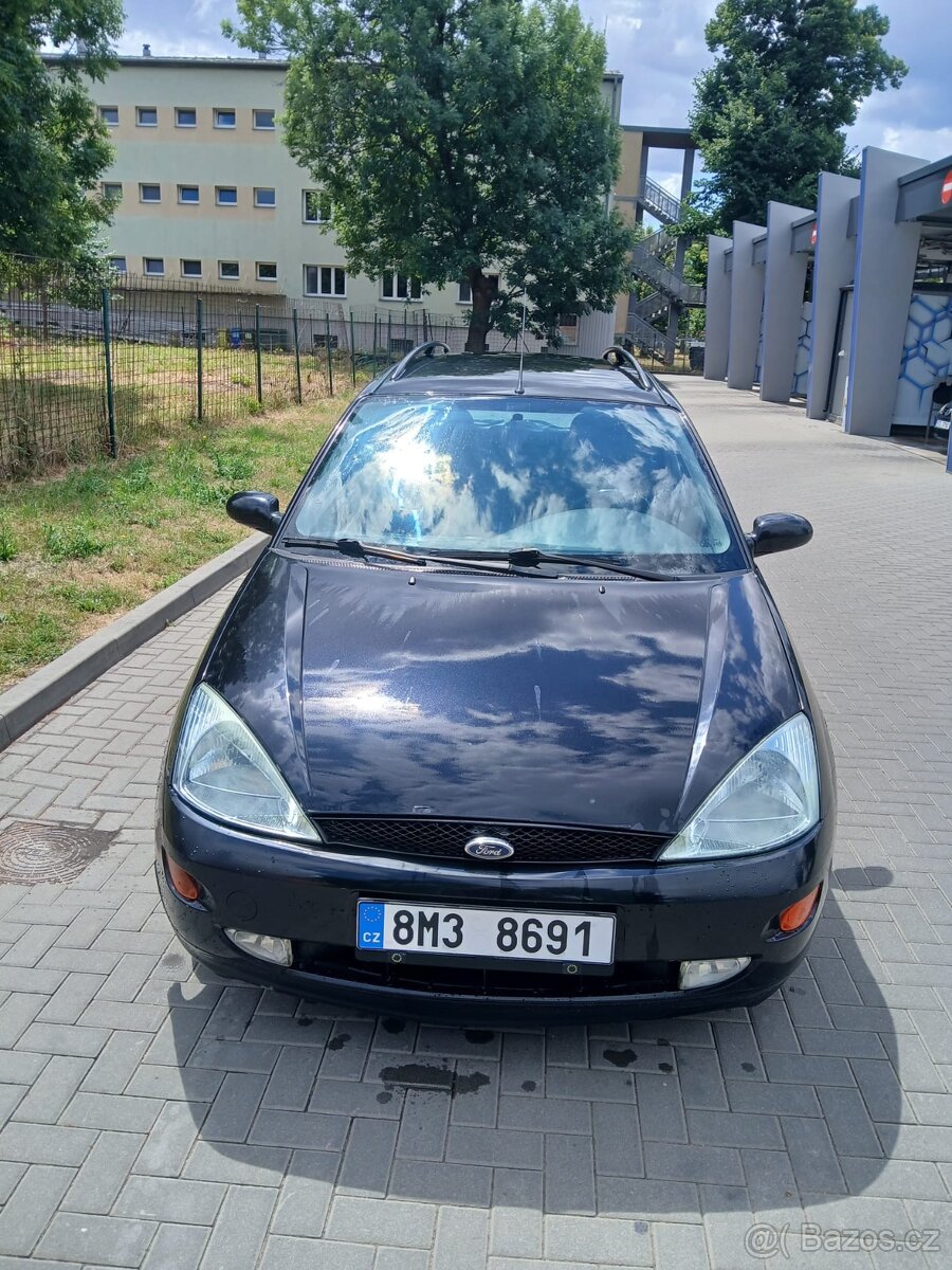 Osobní automobil Ford Focus - 2