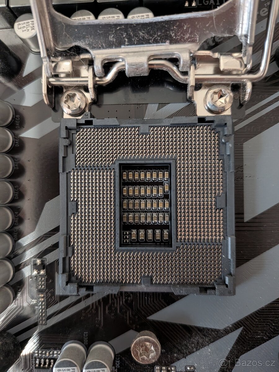 Intel Core i5-9600K + GIGABYTE Z390 UD - 2