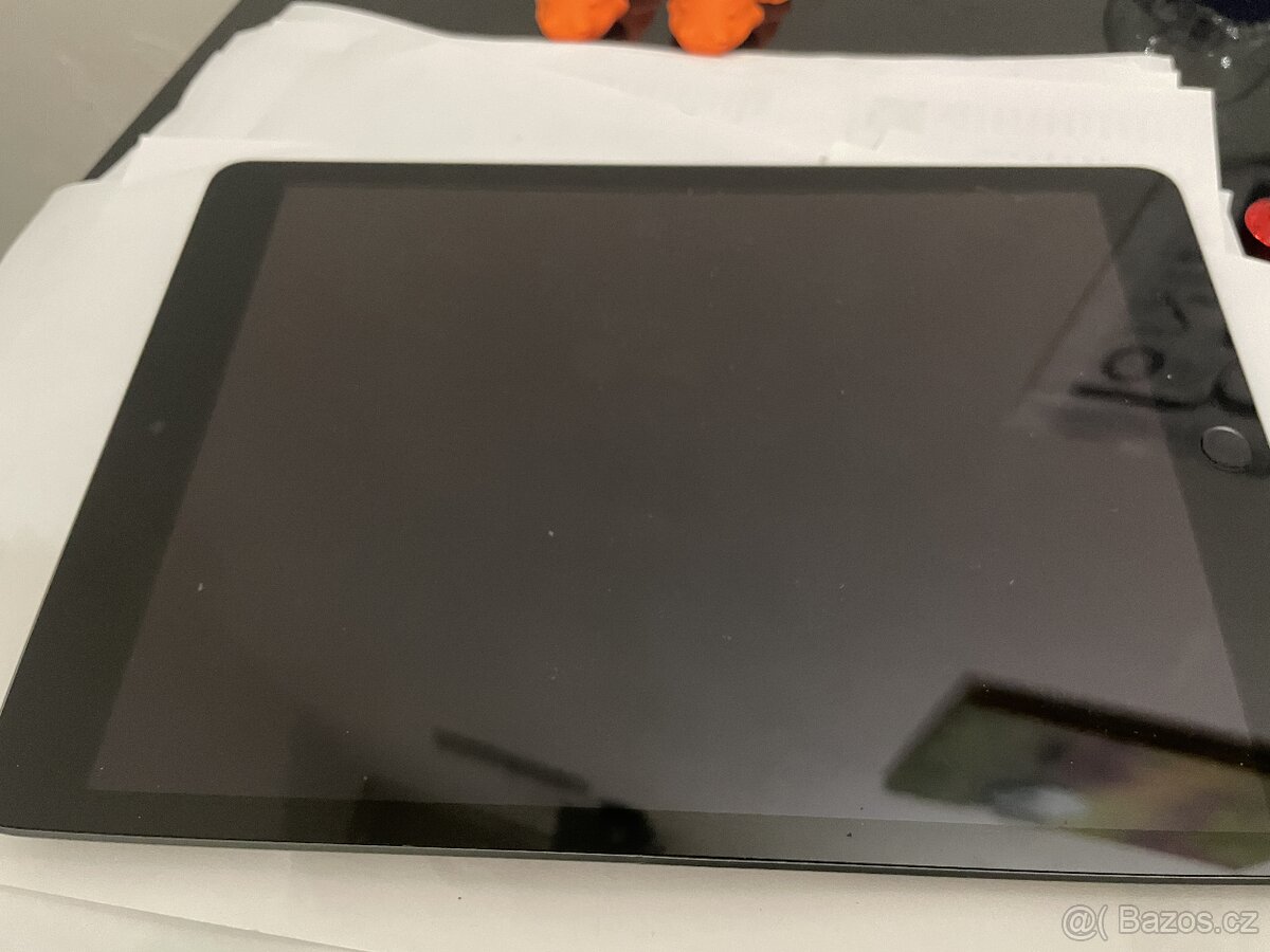 iPad - 2