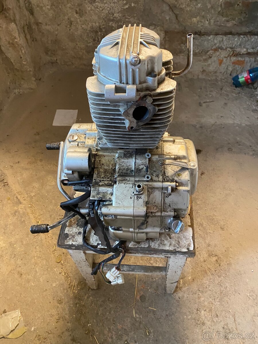 Bashan 200 motor