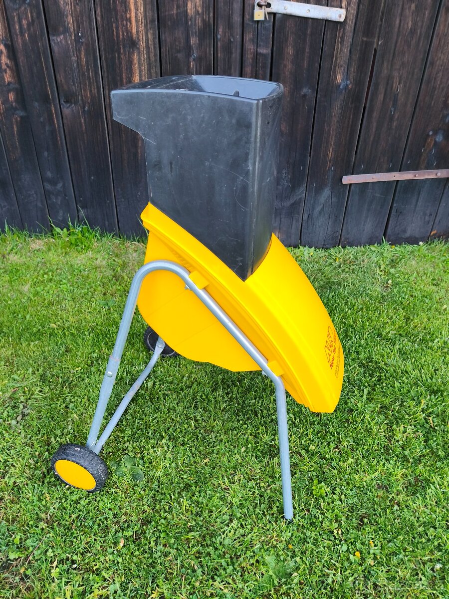 Prodám elektrický Zahradní drtič AL-KO New Tec 1600 R.. - 2