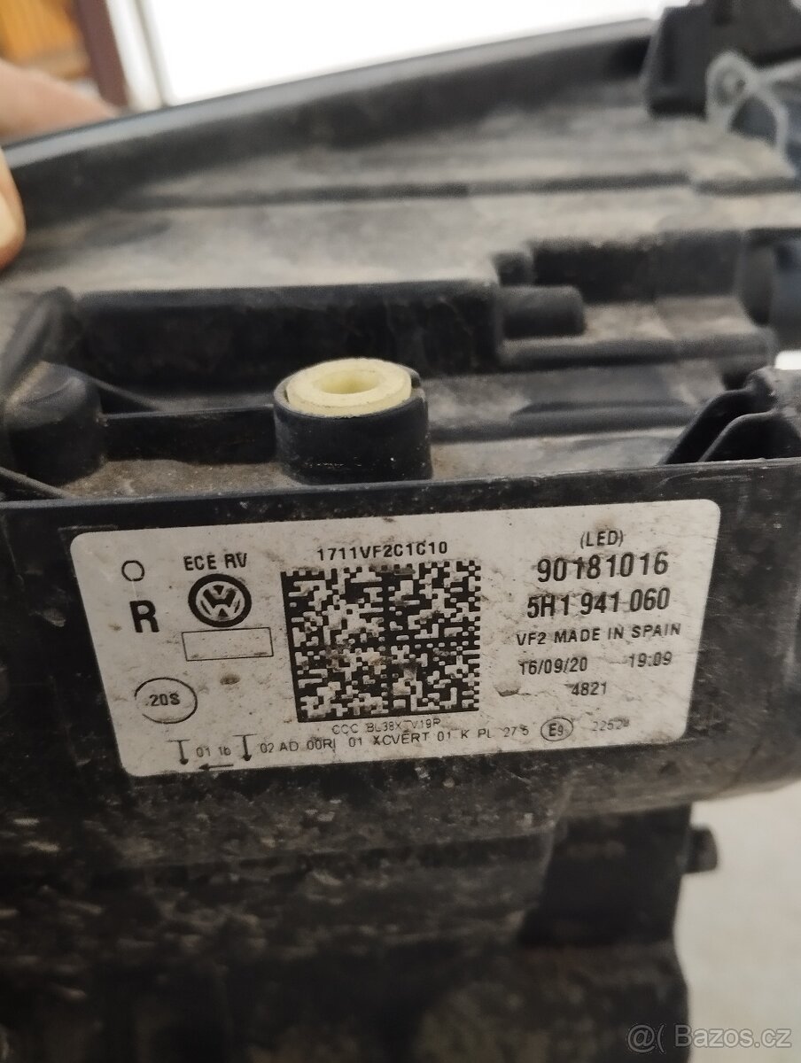 Světlomety VW Golf - 2