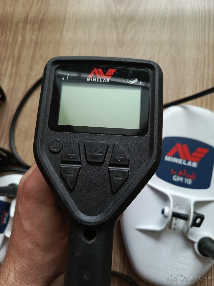 Detektor kovu Minelab GoldMoster 1000 - 2