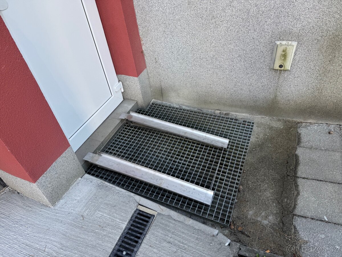 Nerezový nájezd - 2