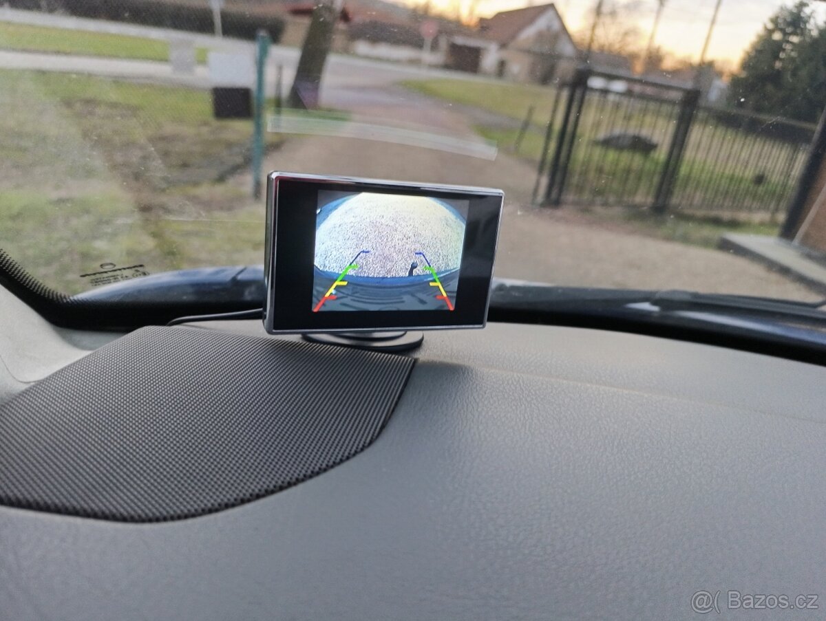 Volkswagen Transporter 2.5 TDi 75kw 5-9míst - 2