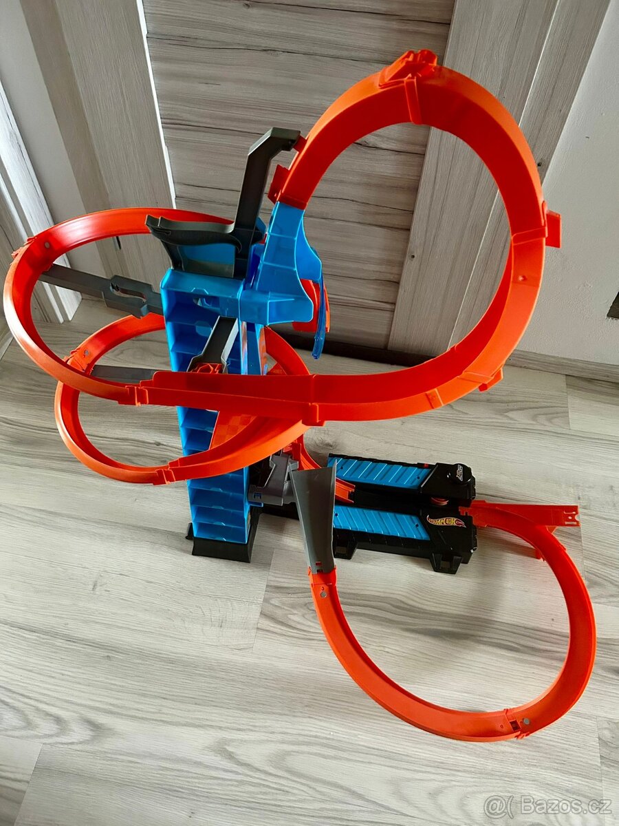 HotWheels dráha - 2