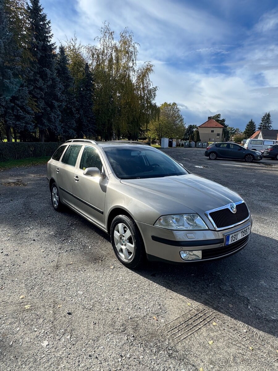 Škoda Octavia II 1.6 FSI 85kw - 2