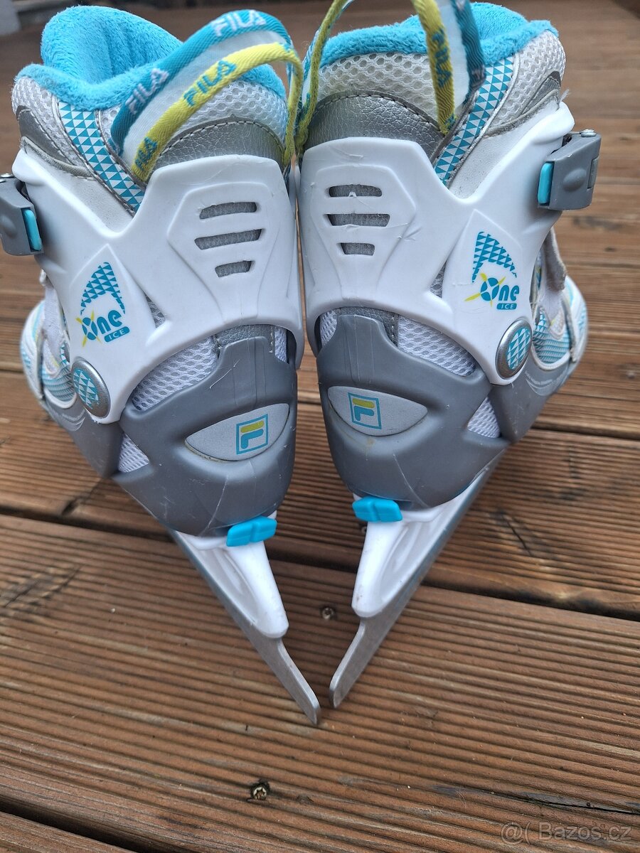 Rostoucí lední brusle FILA - 2