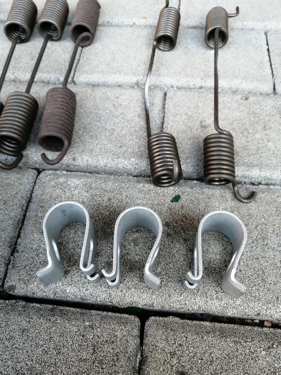 Pružiny brzdových čelistí Tatra - 2