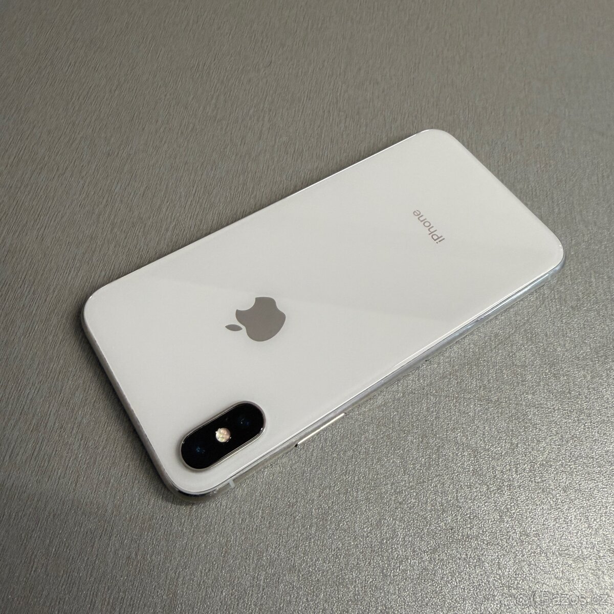 iPhone X 64GB bílý - 2
